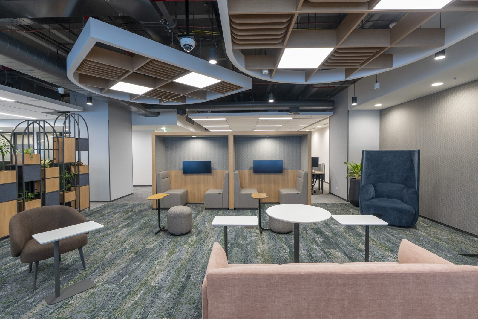 TCS โ engineered ceiling installation by Unicorn